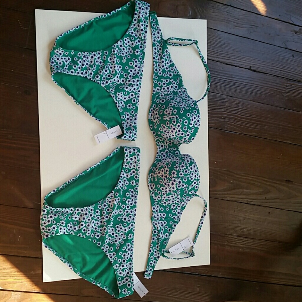 Bathing suit
